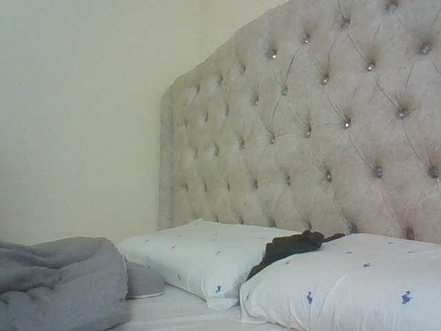 Beautystar12 live webcam show