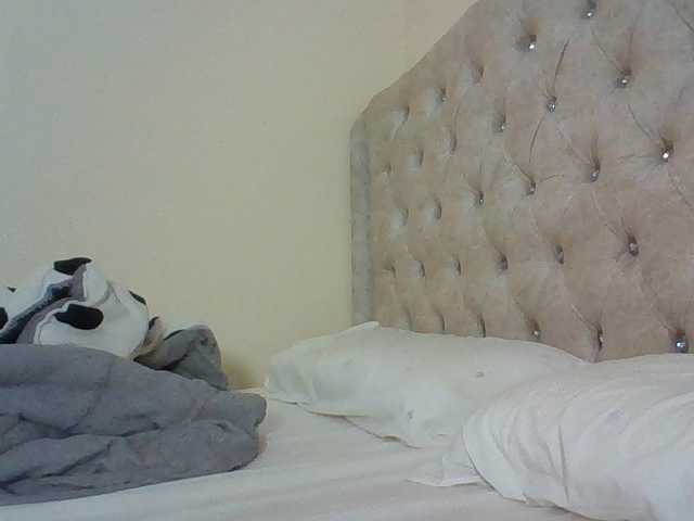 Beautystar12 live cam on BongaCams