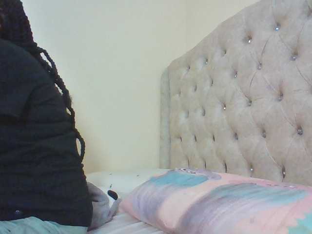 Beautystar12 live cam on BongaCams