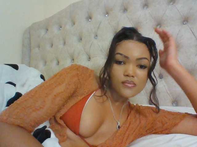 Blackmelanin1 live cam preview