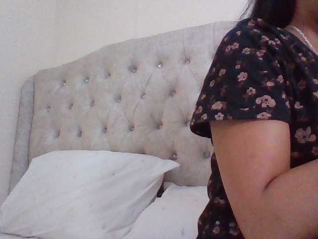 Beautystar12 live cam on BongaCams