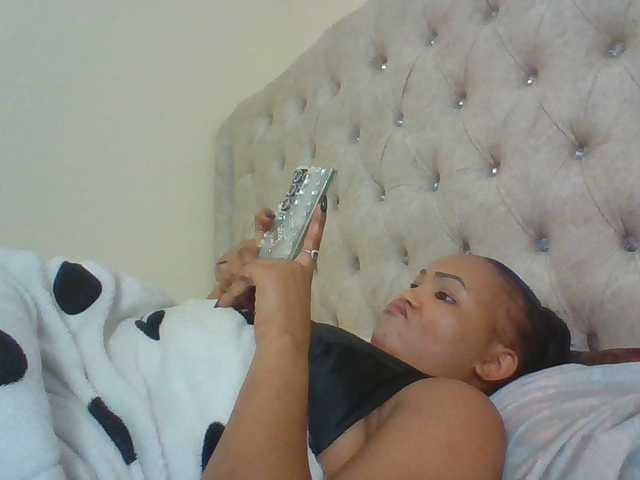 Beautystar12 live webcam show