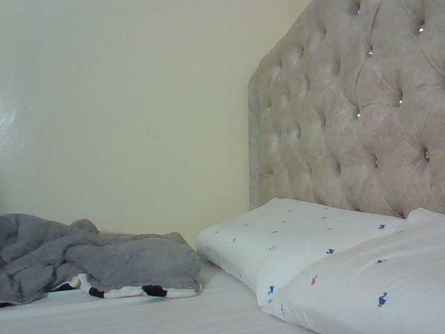 Beautystar12 live webcam show