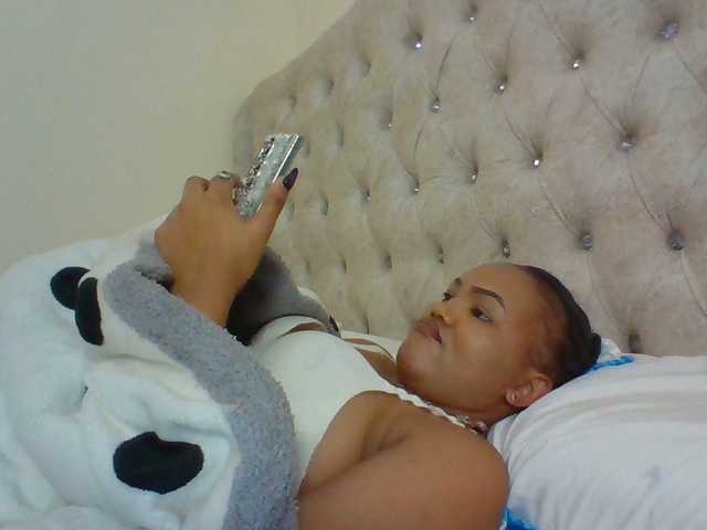 Blackmelanin1 live webcam show