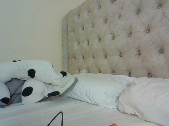 Beautystar12 live cam on BongaCams