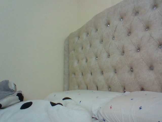 Beautystar12 live cam on BongaCams