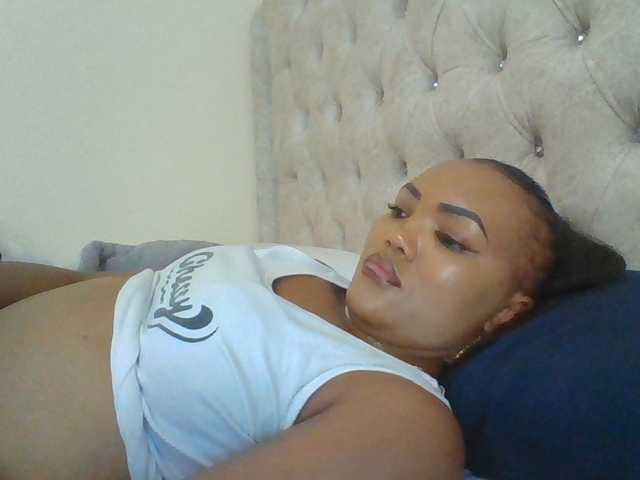 Blackmelanin1 live cam preview