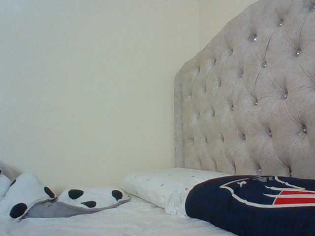 Beautystar12 live cam on BongaCams
