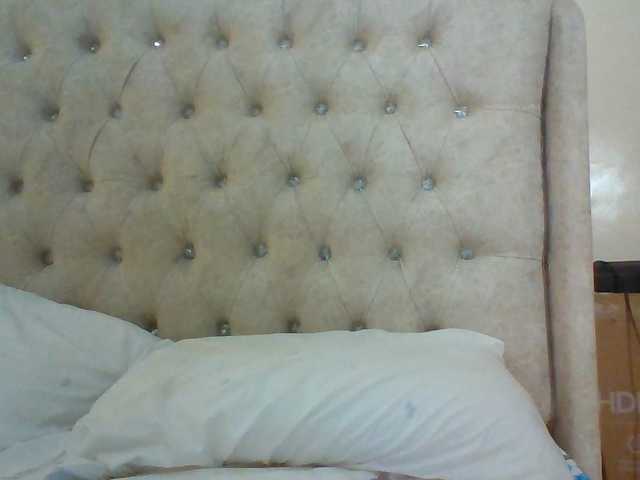 Beautystar12 live cam on BongaCams
