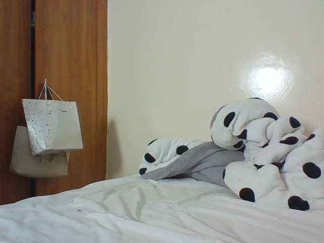 Beautystar12 live cam on BongaCams