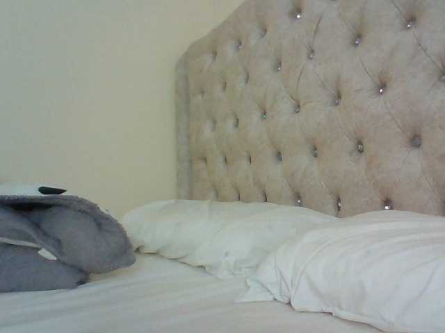 Beautystar12 live cam on BongaCams
