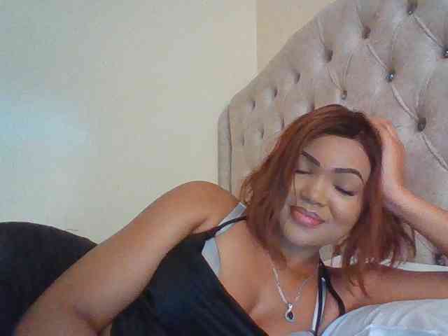 Beautystar12's webcam live show