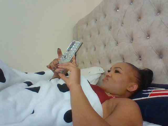 Beautystar12 Live Webcam on BongaCams