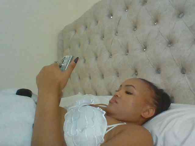Blackmelanin1 webcam