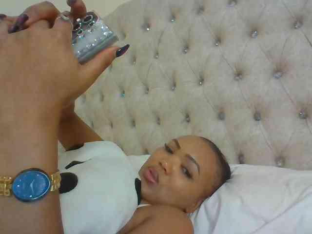 Blackmelanin1 webcam