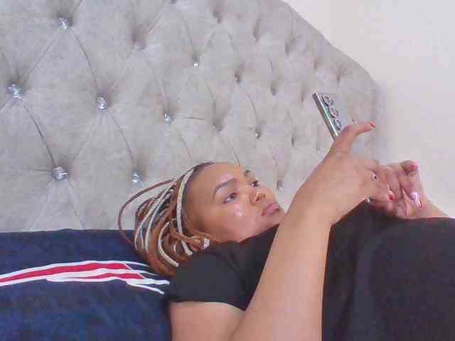 Blackmelanin1 webcam