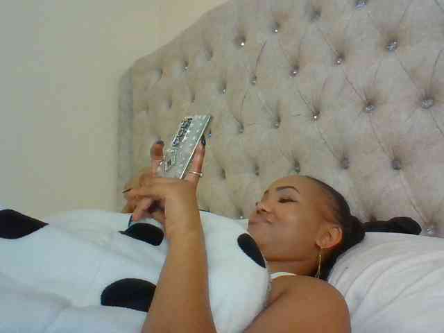 Blackmelanin1 webcam