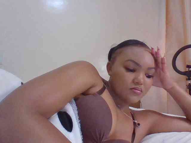 Blackmelanin1 webcam