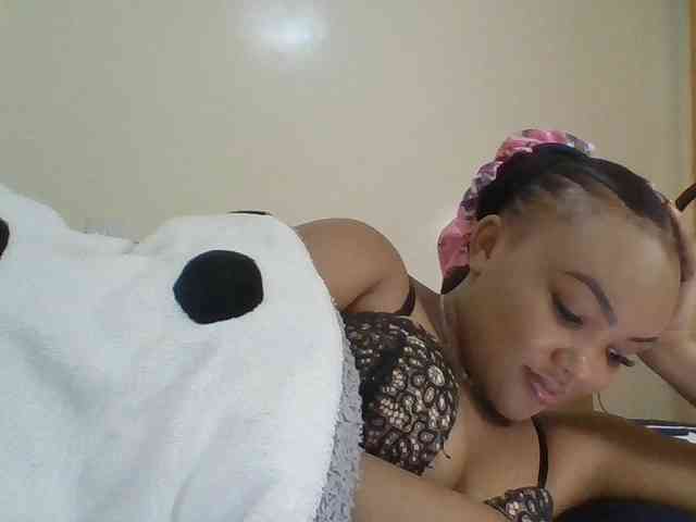 Blackmelanin1 webcam