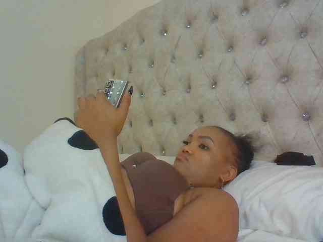 Blackmelanin1 webcam