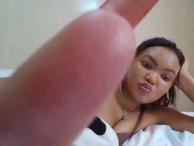 Blackmelanin1 webcam