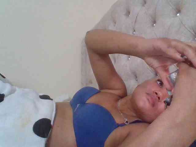 Blackmelanin1 webcam