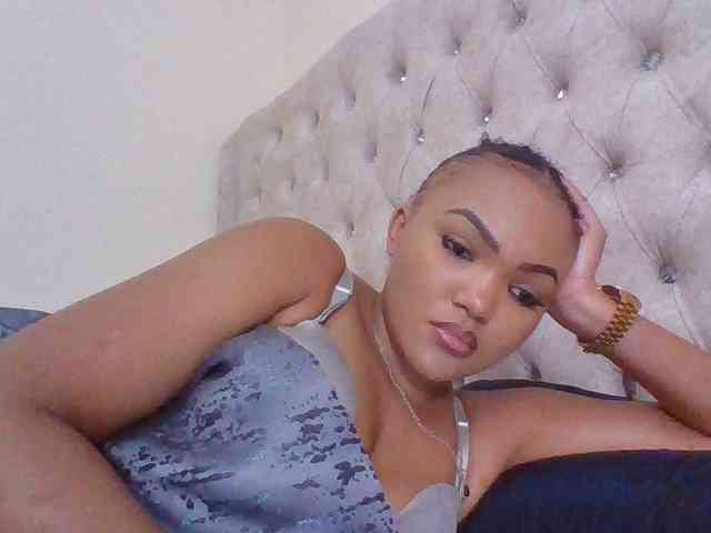 Blackmelanin1 webcam