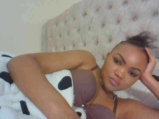 Blackmelanin1 webcam