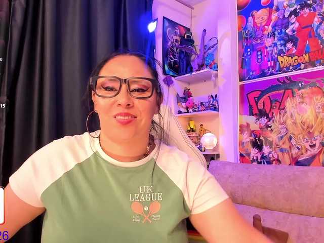 yeye-scs live cam on BongaCams