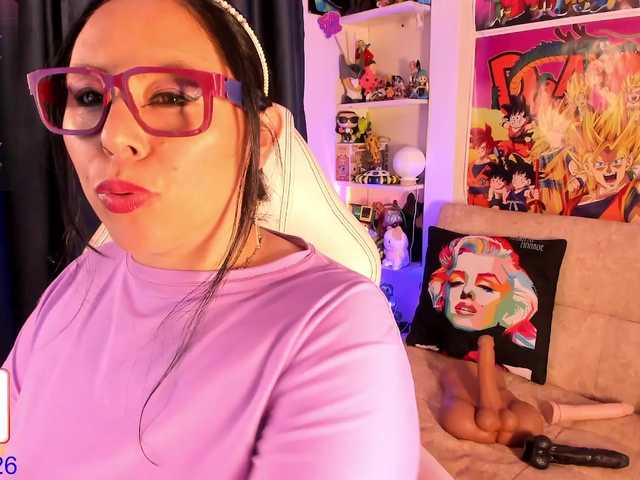yeye-scs live cam on BongaCams