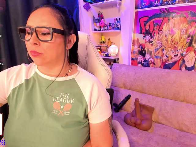 yeye-scs live cam on BongaCams