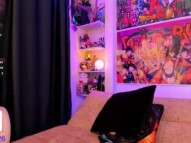 yeye-scs live cam on BongaCams