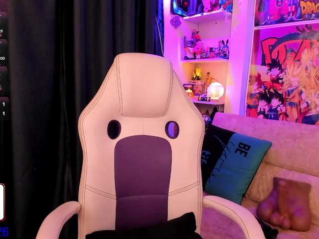 yeye-scs live cam on BongaCams