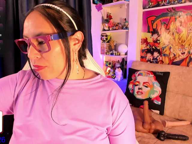 yeye-scs live cam on BongaCams