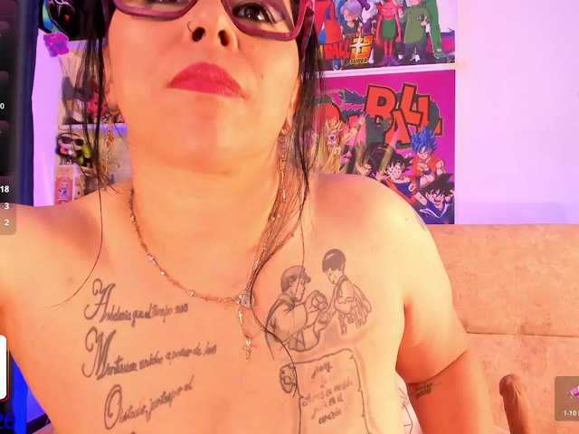 yeye-scs live cam on BongaCams