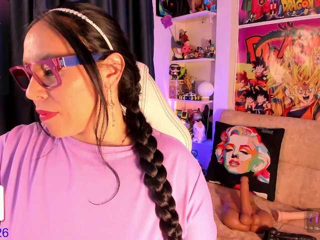 yeye-scs live cam on BongaCams