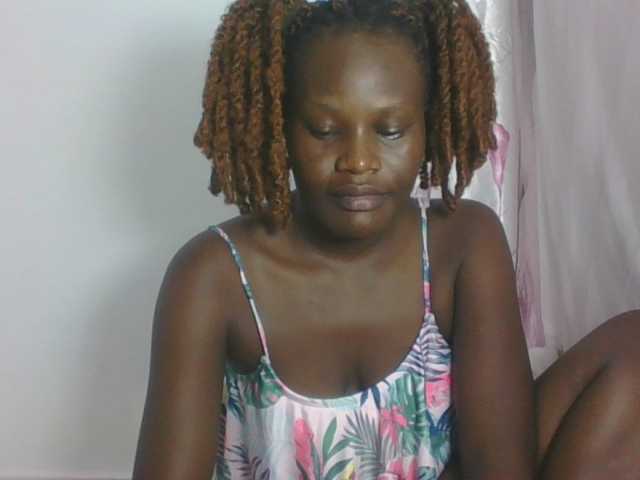 Darberry21 live cam on BongaCams