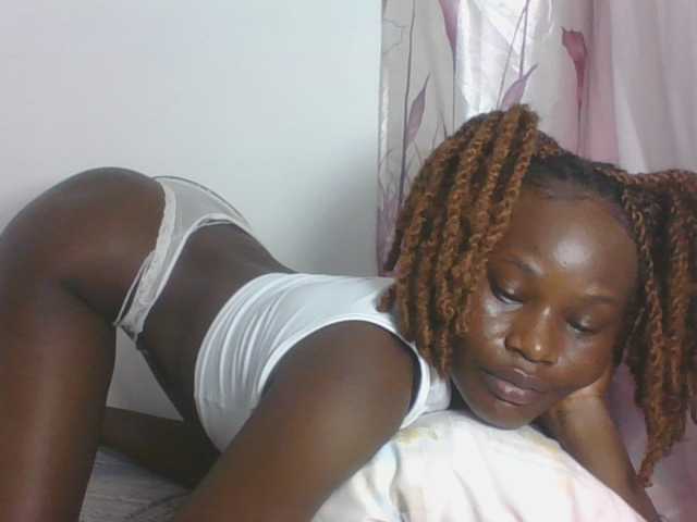 Darberry21 live cam on BongaCams