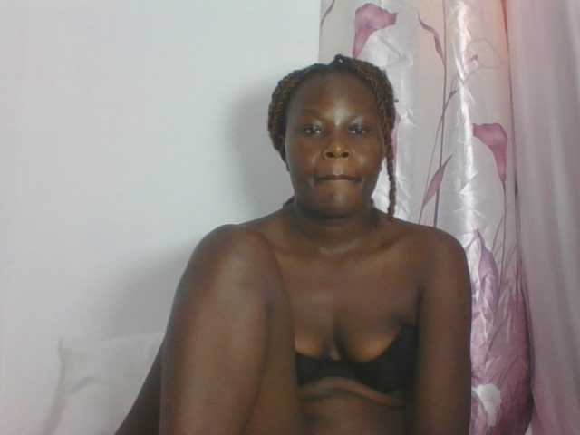 Darberry21 live cam on BongaCams