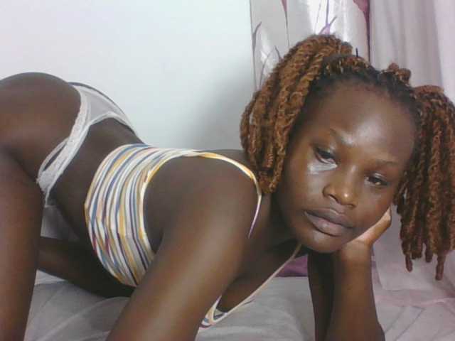 Darberry21 live cam on BongaCams