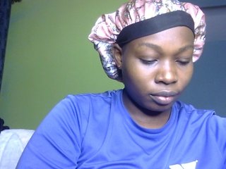 Pretty-horny's Live Webcam