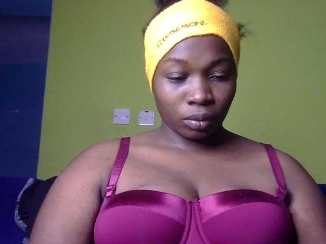 Pretty-horny live cam on BongaCams