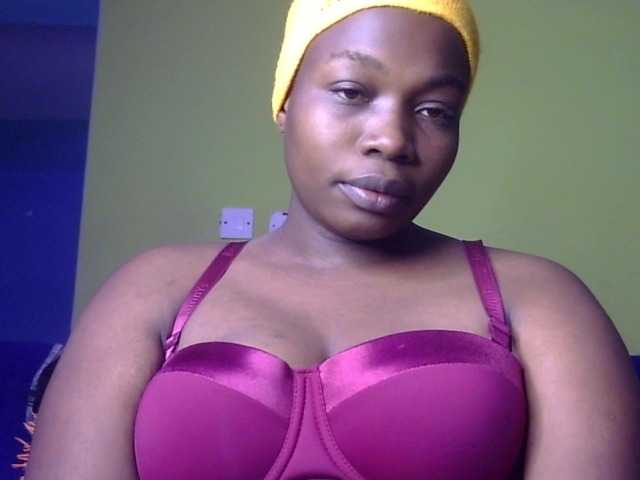 Pretty-horny live cam on BongaCams