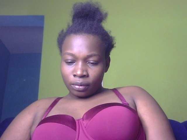Pretty-horny live cam on BongaCams