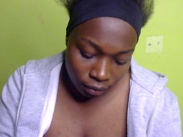 Pretty-horny live cam on BongaCams