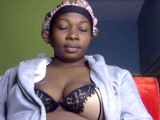 Pretty-horny webcam
