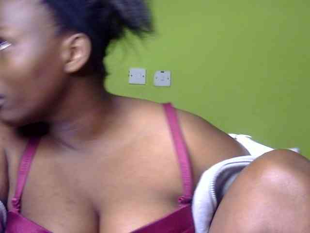 Pretty-horny webcam