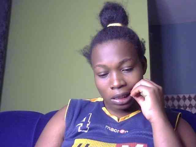 Pretty-horny webcam