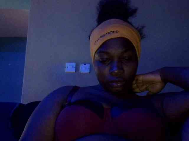 Pretty-horny webcam