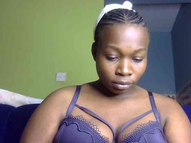 Pretty-horny webcam